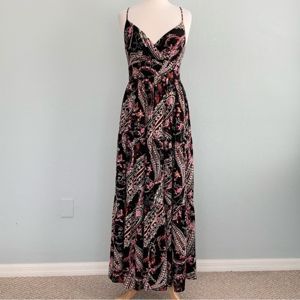 WHBM Paisley Print Sleeveless Maxi Dress